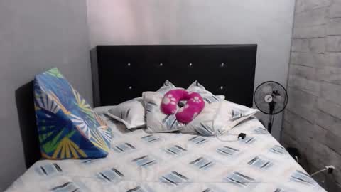 Snapshot of caro_milf_ chatting on October 25, 6:46 pm Caro milf online show from October 25, 6:46 pm