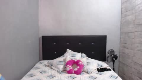 Snapshot of caro_milf_ chatting on November 4, 5:23 pm Caro milf online show from November 4, 5:23 pm