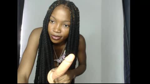 caroline online show from March 27, 10:37 am