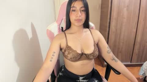 carol gomez73 online show from May 4, 5:47 am