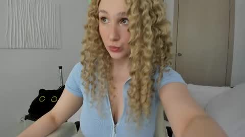 carol_may_ online show from May 14, 6:53 am