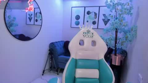 CAROLINA.  online show from July 6, 12:46 pm