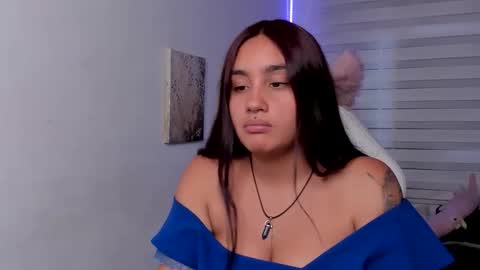caroline_rodriguez_9 online show from June 4, 7:20 pm