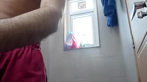 Snapshot of casanova980167 chatting on March 1, 7:32 am casanova980167 online show from March 1, 7:32 am