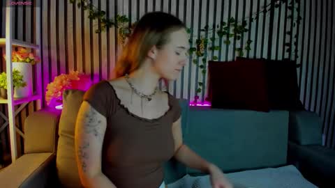 Casey sweeet online show from February 2, 9:19 am