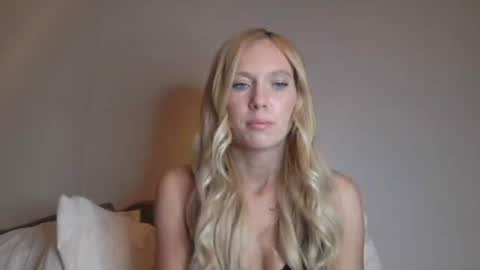 Snapshot of caseygirl6879 chatting on March 20, 8:35 pm Casey Lakes online show from March 20, 8:35 pm