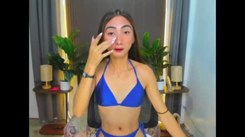 cassandrafoxxx online show from June 17, 5:10 am