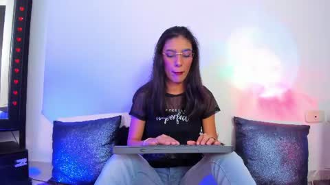CASSEY online show from June 13, 4:32 am