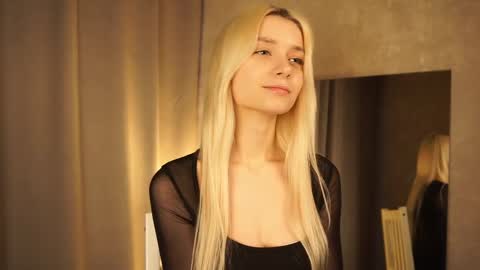 Cassie online show from March 12, 2:45 pm