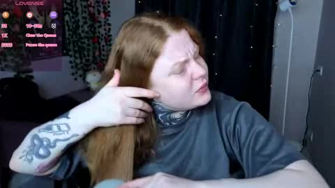 Cassie online show from April 4, 9:01 pm