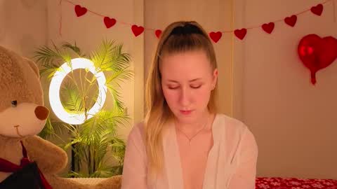 Casey online show from February 24, 4:38 pm