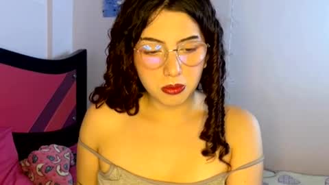 cassierosse2 online show from July 19, 6:28 am