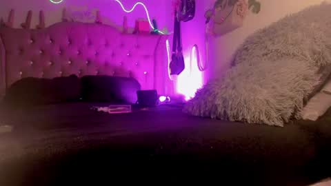 Snapshot of cata__mw chatting on June 15, 7:27 pm cata__mw online show from June 15, 7:27 pm