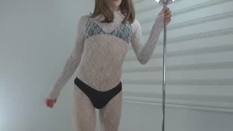 Snapshot of cata_n_cami chatting on June 25, 2:33 am cata_n_cami online show from June 25, 2:33 am