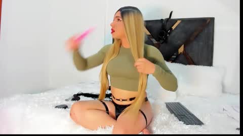 cata_sanchez online show from March 27, 12:49 am