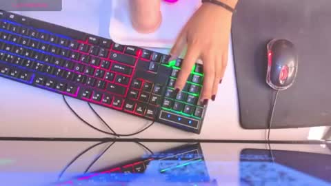 catalella_little_b online show from June 16, 7:38 pm