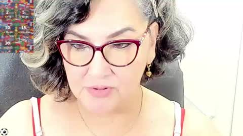 Snapshot of cataleya_mom_ chatting on June 17, 2:03 am cataleya online show from June 17, 2:03 am
