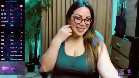 catalina3772516 online show from April 13, 1:11 am