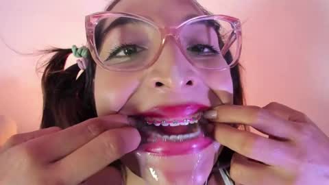 Cata  Monday- Saturday   On line at 0100pm-0700pm online show from September 20, 6:09 pm