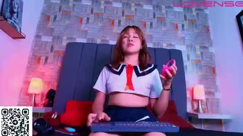 Snapshot of catalina_santana20 chatting on June 10, 8:41 pm Catalina online show from June 10, 8:41 pm