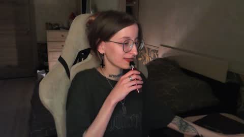 CATH online show from April 8, 8:53 pm