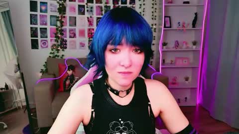 Snapshot of catharinejones chatting on August 6, 5:53 am KettieHi My name is Katie I love drawing and I can play the guitar. And love dancing online show from August 6, 5:53 am