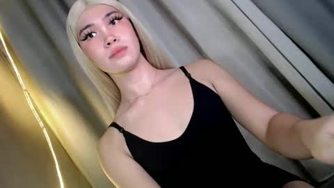 Snapshot of cathleashemalegoddess chatting on March 6, 6:43 am cathleashemalegoddess online show from March 6, 6:43 am