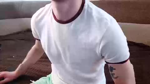 catmen001 online show from March 12, 8:42 am