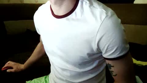 catmen001 online show from March 16, 12:27 am