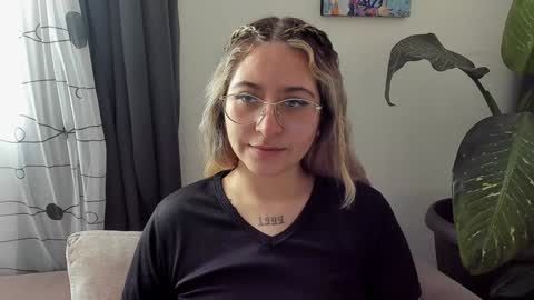 ccuteass online show from December 7, 3:41 pm