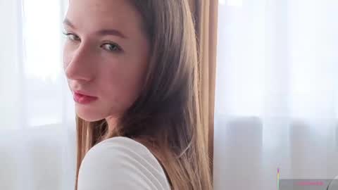 Josie Manesi online show from May 31, 6:31 am