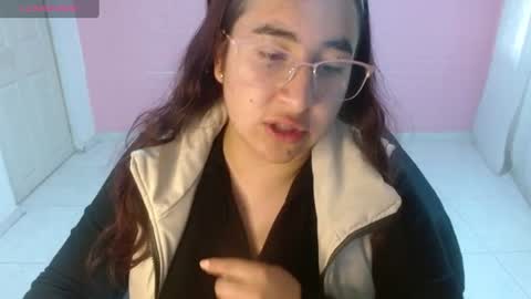 Snapshot of celeste817631 chatting on July 11, 1:47 pm celeste817631 online show from July 11, 1:47 pm