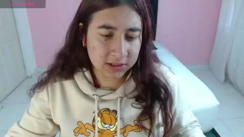 Snapshot of celeste817631 chatting on July 27, 1:51 pm celeste817631 online show from July 27, 1:51 pm