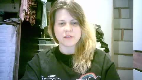 celeste_naughty_ online show from April 15, 10:22 am