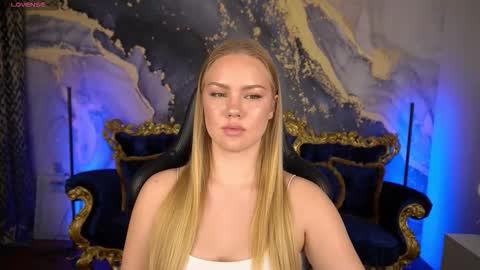 celestenoirr online show from November 4, 7:40 am