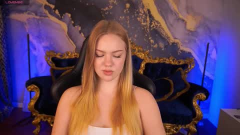 celestenoirr online show from November 6, 7:42 am