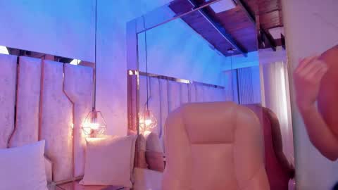 celestte_sm online show from April 20, 7:04 pm