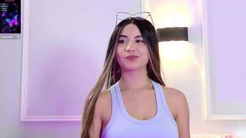 celestte_vanegas online show from March 18, 5:49 pm