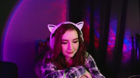 Snapshot of celia_sensual_ chatting on July 9, 7:51 pm celia_sensual_ online show from July 9, 7:51 pm