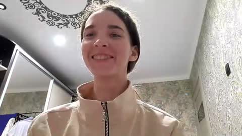 Elizabeth online show from June 20, 10:29 am