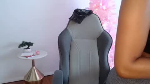 Celine Costas online show from May 12, 2:58 pm