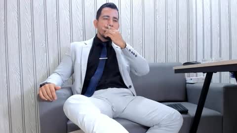 Cesar online show from February 6, 3:48 pm