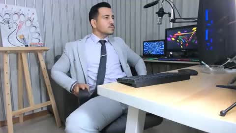 Cesar online show from February 11, 4:56 pm