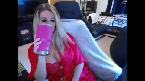 Snapshot of cessprinn chatting on December 13, 1:12 pm Marie online show from December 13, 1:12 pm