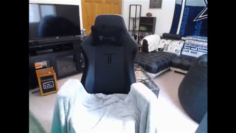 Snapshot of cessprinn chatting on December 26, 6:43 pm Marie online show from December 26, 6:43 pm