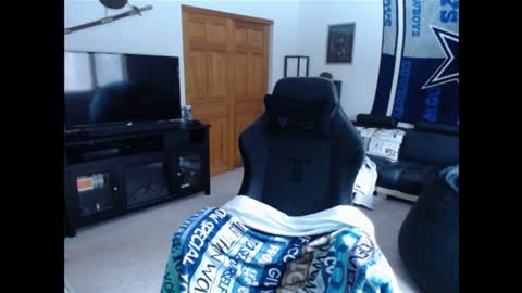 Snapshot of cessprinn chatting on January 6, 4:02 pm Marie online show from January 6, 4:02 pm