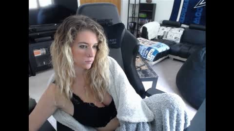 Snapshot of cessprinn chatting on January 23, 4:37 pm Marie online show from January 23, 4:37 pm