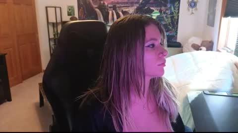 Snapshot of cessprinn chatting on February 4, 7:31 pm Marie online show from February 4, 7:31 pm