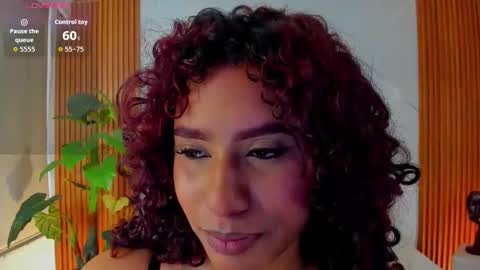 Snapshot of chaarlottee_69 chatting on February 12, 8:59 pm CHAARLOTTEE online show from February 12, 8:59 pm