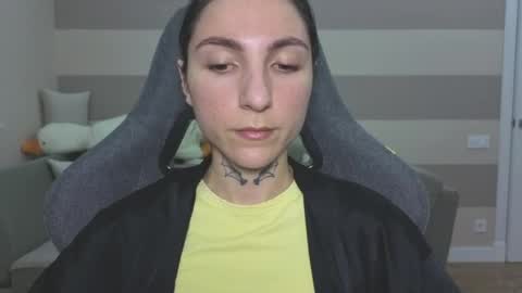 Snapshot of chabibiann chatting on June 18, 9:14 am Kate online show from June 18, 9:14 am
